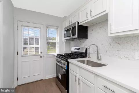 516 Sunset Rd, Baltimore, MD 21223 photo 8