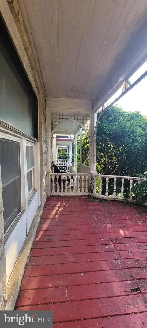 Exterior - 411 E 31st St E, Baltimore, MD 21218 photo 4 of 6