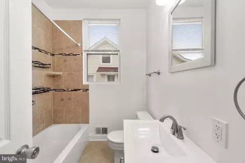 Bath - 4525 Mainfield Ave, Baltimore, MD 21214 photo 1 of 3