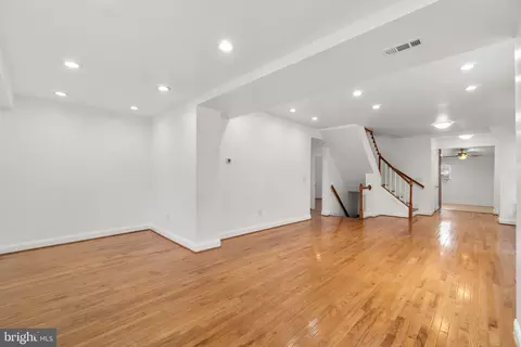 Living - 4525 Mainfield Ave, Baltimore, MD 21214 photo 3 of 3