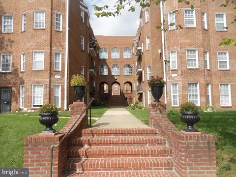 3306 N Hilton St #202, Baltimore, MD 21216