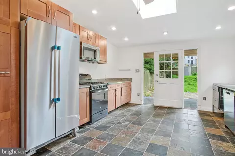 3926 Elm Ave, Baltimore, MD 21211 photo 6