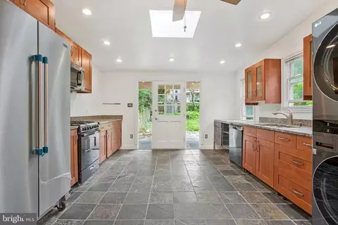 3926 Elm Ave, Baltimore, MD 21211 photo 3