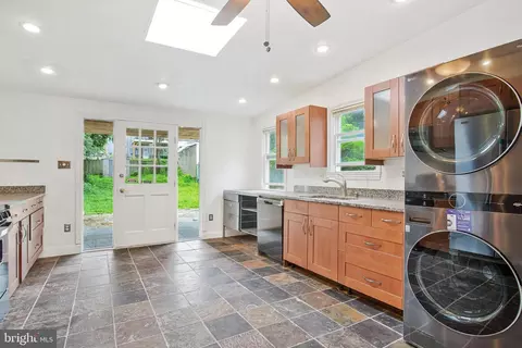 3926 Elm Ave, Baltimore, MD 21211 photo 7