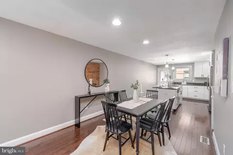 Dining - 802 S Highland Ave, Baltimore, MD 21224 photo 1 of 1