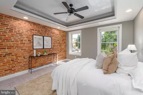 Bedroom - 802 S Highland Ave, Baltimore, MD 21224 photo 2 of 4