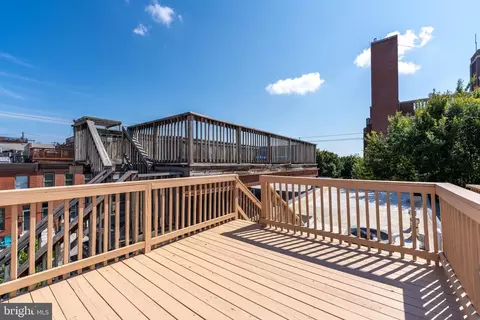 Exterior - 802 S Highland Ave, Baltimore, MD 21224 photo 3 of 5