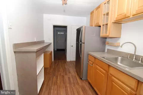 Entry Way - 3602 Ailsa Ave, Baltimore, MD 21214 photo 2 of 3