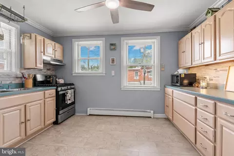 Entry Way - 1340 W 37th St, Baltimore, MD 21211 photo 3 of 3