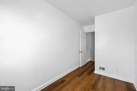 Entry Way - 320 Joplin St, Baltimore, MD 21224 photo 4 of 4