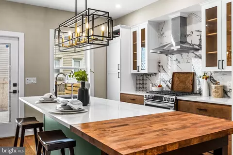 1003 S Carey St, Baltimore, MD 21223