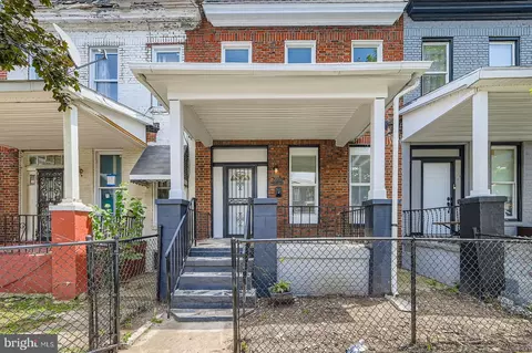 2621 Robb St, Baltimore, MD 21218