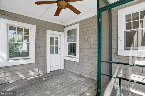 Exterior - 725 Saint Johns Rd, Baltimore, MD 21210 photo 6 of 18