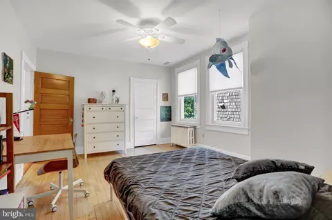 Bedroom - 725 Saint Johns Rd, Baltimore, MD 21210 photo 6 of 8