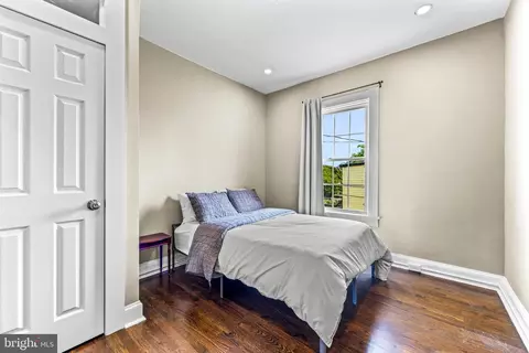 Bedroom - 3607 Chestnut Ave, Baltimore, MD 21211 photo 5 of 6