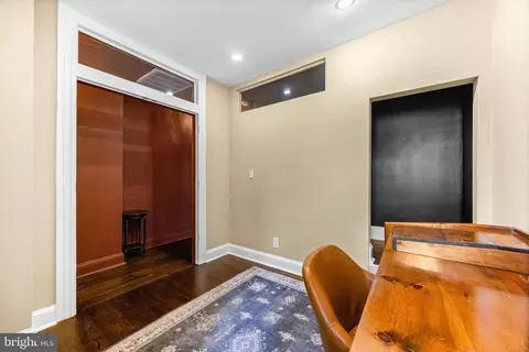 Entry Way - 3607 Chestnut Ave, Baltimore, MD 21211 photo 10 of 10
