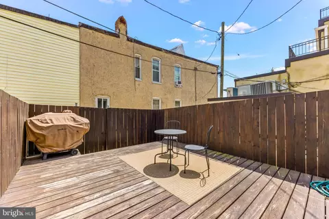 Exterior - 3607 Chestnut Ave, Baltimore, MD 21211 photo 3 of 4