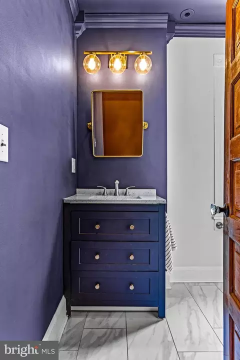 Bath - 3607 Chestnut Ave, Baltimore, MD 21211 photo 4 of 4