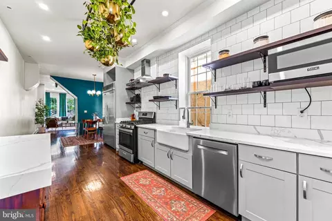 Kitchen - 3607 Chestnut Ave, Baltimore, MD 21211 photo 2 of 5