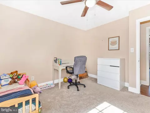 Bedroom - 5501 Todd Ave, Baltimore, MD 21206 photo 6 of 8