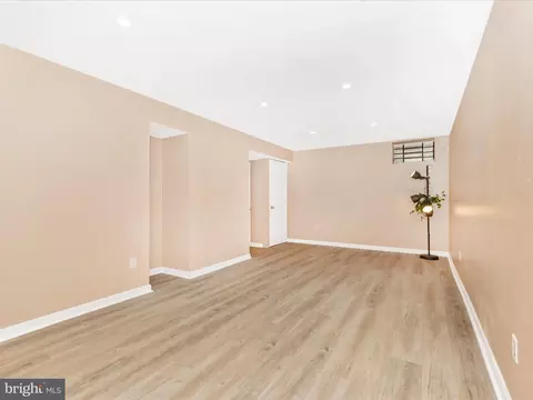 Living - 5501 Todd Ave, Baltimore, MD 21206 photo 5 of 6