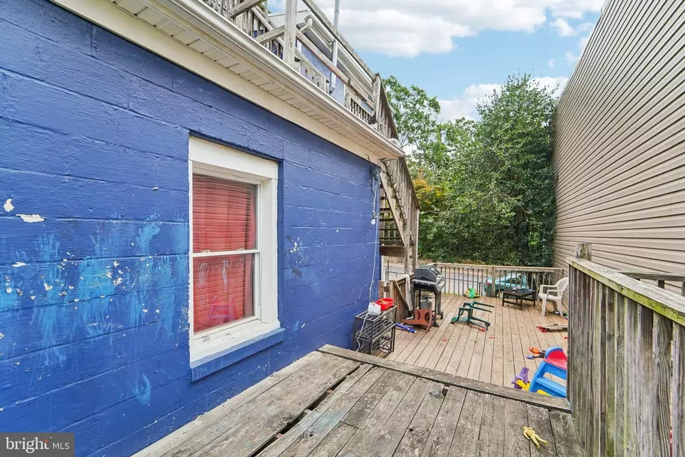 Exterior - 817 Homestead St, Baltimore, MD 21218 photo 3 of 6