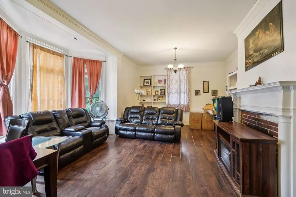 Living - 817 Homestead St, Baltimore, MD 21218 photo 1 of 1
