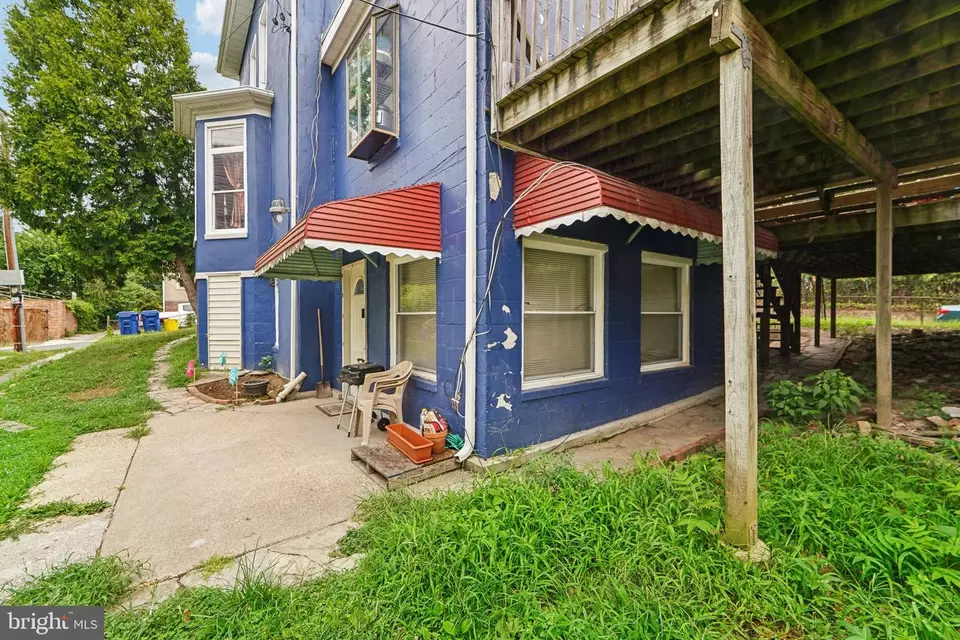 Exterior - 817 Homestead St, Baltimore, MD 21218 photo 5 of 6