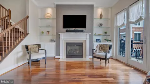 1027 Pier Pointe Lndg #113, Baltimore, MD 21230