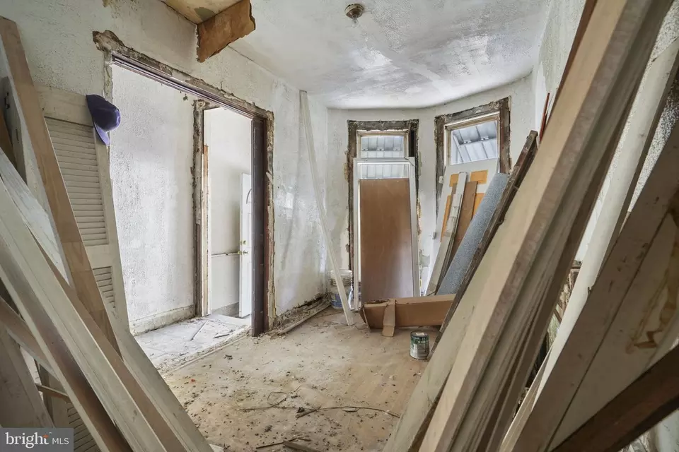 Entry Way - 1822 Monroe St N, Baltimore, MD 21216 photo 1 of 3