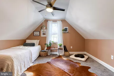 Bedroom - 3570 Poole St, Baltimore, MD 21211 photo 4 of 5