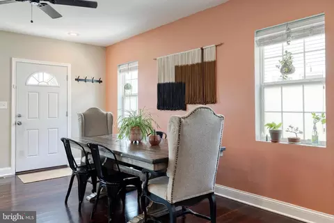 Entry Way - 3570 Poole St, Baltimore, MD 21211 photo 6 of 8