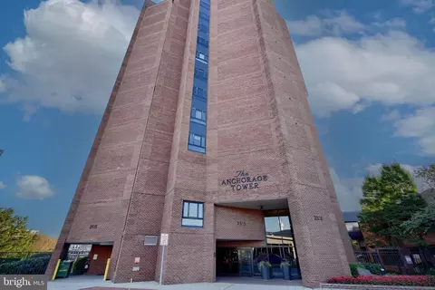 2515 Boston St #706, Baltimore, MD 21224