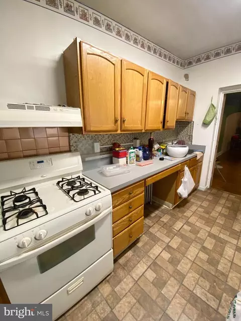 Kitchen - 3126 Kenyon Ave, Baltimore, MD 21213 photo 2 of 2
