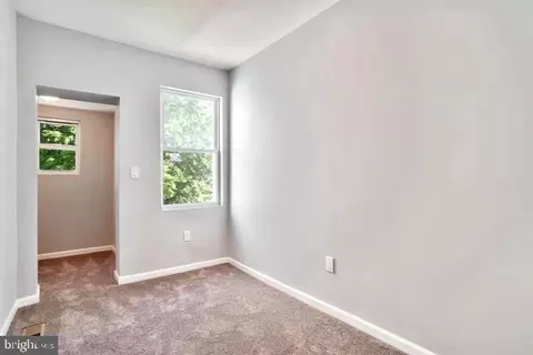 Entry Way - 4040 W Cold Spring Ln, Baltimore, MD 21215 photo 5 of 5