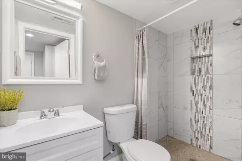 2504 W Cold Spring Ln, Baltimore, MD 21215 photo 22
