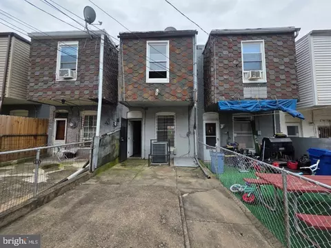 Exterior - 2612 E Preston St, Baltimore, MD 21213 photo 2 of 2