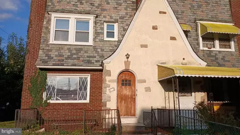 733 Lyndhurst St, Baltimore, MD 21229