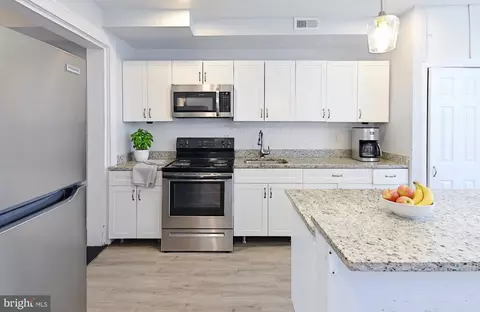 Kitchen - 2039 Sinclair Ln, Baltimore, MD 21213 photo 1 of 1