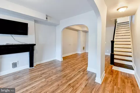 Entry Way - 2039 Sinclair Ln, Baltimore, MD 21213 photo 1 of 6