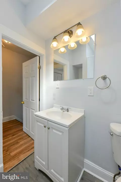 Bath - 2039 Sinclair Ln, Baltimore, MD 21213 photo 5 of 5