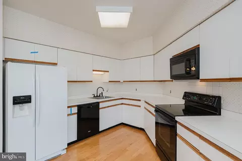 3031 Fallstaff Rd #605C, Baltimore, MD 21209 photo 2