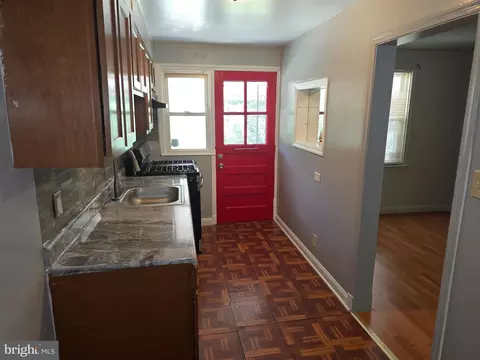 751 Yale Ave, Baltimore, MD 21229 photo 24