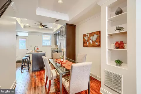 Dining - 22 Decker Ave S, Baltimore, MD 21224 photo 2 of 3