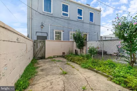 Exterior - 1105 Haubert St, Baltimore, MD 21230 photo 2 of 3