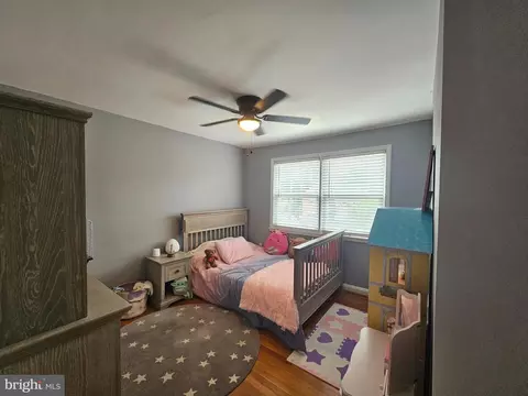Bedroom - 1649 Gleneagle Rd, Baltimore, MD 21239 photo 4 of 4