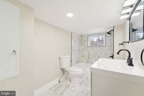 Bath - 2701 Christopher Ave, Baltimore, MD 21214 photo 3 of 3