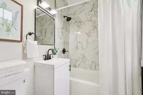 Bath - 2701 Christopher Ave, Baltimore, MD 21214 photo 1 of 3