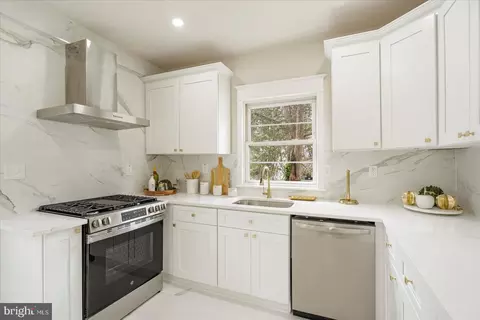 Kitchen - 4301 Arabia Ave, Baltimore, MD 21214 photo 3 of 3