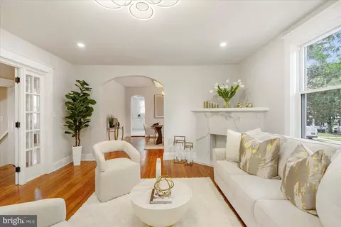 Living - 4301 Arabia Ave, Baltimore, MD 21214 photo 3 of 3